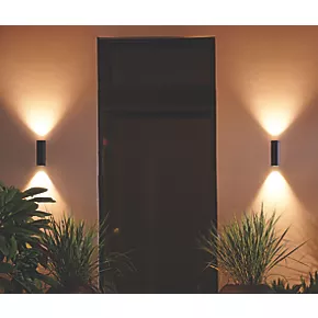 Philips Hue Appear Outdoor LED Wall Light Twin Pack Black 8W 710-1180lm 2Pk 2 Philips Hue Appear Outdoor LED Wall Light Twin Pack Black 8W 710-1180lm 2Pk - Image 2